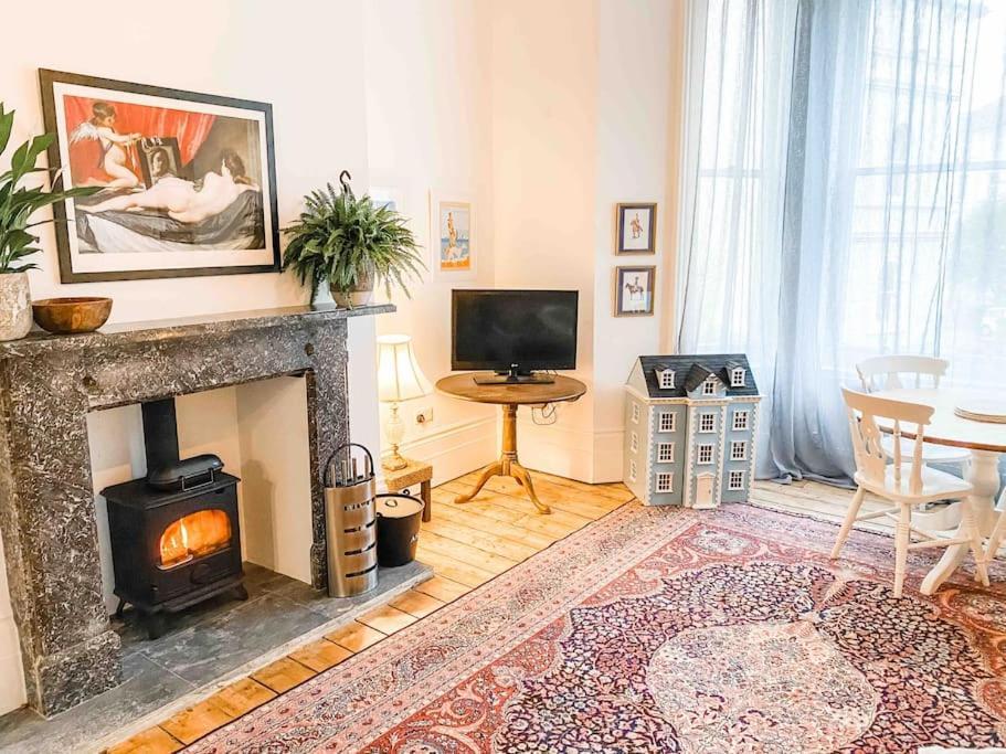 Luxurious Victorian, A Few Minutes From The Beach - Sleeps 2 Adults And Up To 3 Children St Leonards-on-Sea Exterior foto