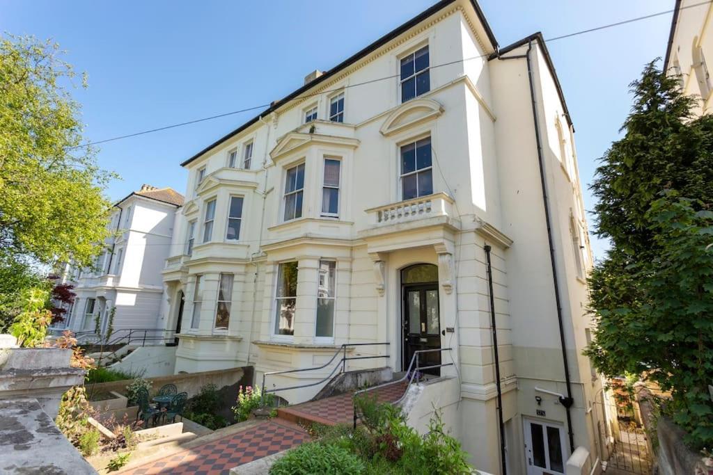 Luxurious Victorian, A Few Minutes From The Beach - Sleeps 2 Adults And Up To 3 Children St Leonards-on-Sea Exterior foto